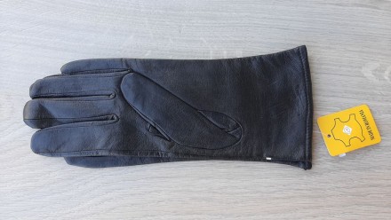 Женские черные демисезонные кожаные перчатки Romania_(4)

При покупке перчаток. . фото 3