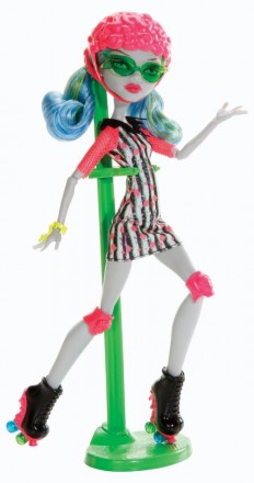 
Кукла Монстер Хай Гулия Йелпс на роликах Monster High Roller Maze Ghoulia Yelps. . фото 3