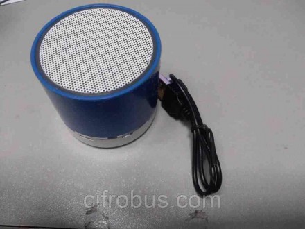 Bluetooth Колонка S10
- Для її розміру, важкенька (вески 234 грама)
- Виповнена . . фото 2