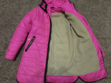 Зимнее пальто для девочки на синтепоне . Замеры : плечо - 10 см , рукав -53 см ,. . фото 4