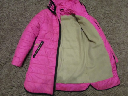 Зимнее пальто для девочки на синтепоне . Замеры : плечо - 10 см , рукав -53 см ,. . фото 3