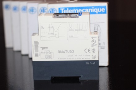 Добрый день. Продаю - Zelio Control RM4TU02 Telemecanique Schneider Electric рел. . фото 6