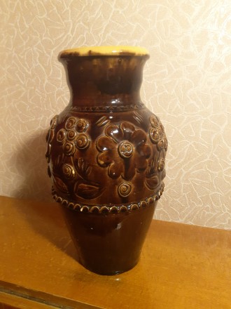 Элегантная керамическая ваза с ярким глянцевым декором коричневого цвета. Идеаль. . фото 2