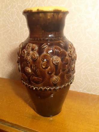 Элегантная керамическая ваза с ярким глянцевым декором коричневого цвета. Идеаль. . фото 3