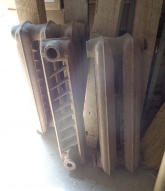 Новая батарея чугунная отопительная секция отопление радиатор. Одесса. фото 1