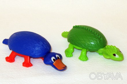 Продаю игрушки Киндер-сюрприз разных серий:
1. Утконос и черепаха.
2. Осьминог. . фото 1