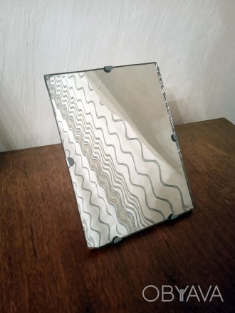Форма дзеркала: Прямокутне
Тип кріплення: Настільне, Підвісне
Тип відображення. . фото 1