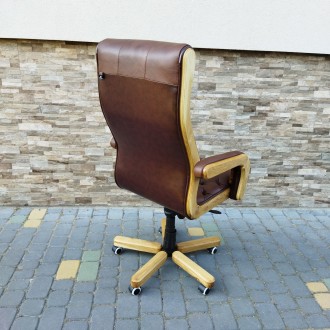 Нові кабінетні крісла, ручна робота.
Дерев’яні елементи крісла виконані в. . фото 9