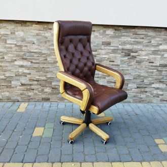 Нові кабінетні крісла, ручна робота.
Дерев’яні елементи крісла виконані в. . фото 2