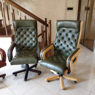 Нові директорські крісла, ручна робота.
Дерев’яні елементи крісла виконан. . фото 6