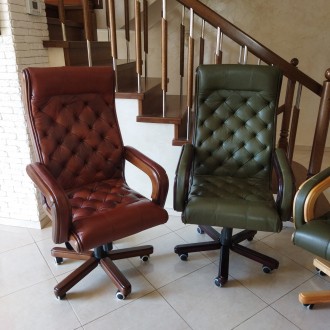Нові директорські крісла, ручна робота.
Дерев’яні елементи крісла виконан. . фото 3