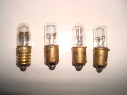 Продаются лампочки накаливания миниатюрные производства СССР в ассортименте:

. . фото 7