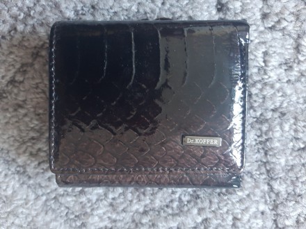 Кожаный женский кошелек dr.koffer (стилизация под змею)

Отличное качество

. . фото 2