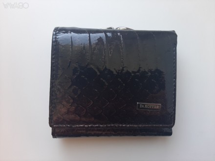 Кожаный женский кошелек dr.koffer (стилизация под змею)

Отличное качество

. . фото 11