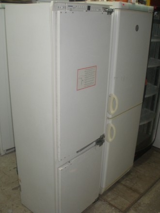 Холодильник встраиваемый, в прекрасном состоянии, сборка - Германия, морозилка N. . фото 2