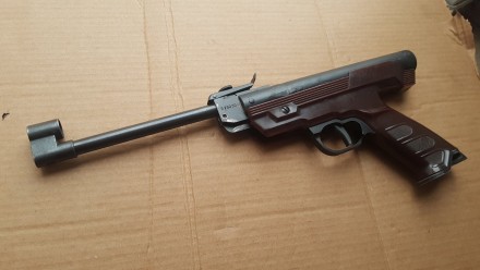 Продам пневматичний пістолет ИЖ-40 made in СССР
повністю в робочому стані
СТАН. . фото 5