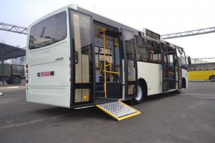 Міський автобус Атаман А-092Н6 (для перевезення людей на інвалідних візках) - 20. . фото 3
