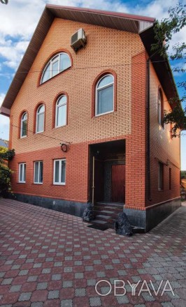 Сдам долгосрочно дом в Шевченковском районе Киева, рядом с метро Дорогожичи.

. . фото 1