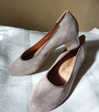 Продам новые женские туфли на удобном каблучке французкой марки Ombelle. Куплены. . фото 2