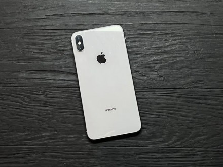 iPhone XS Max 64gb Silv Neverlock. Київ. фото 1 iPhone XS Max 64gb Silv Neverlock. Київ. фото 1