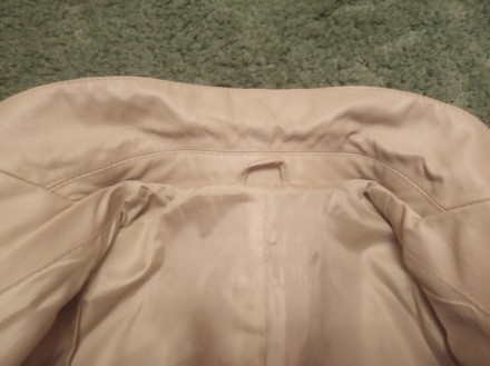 пиджак кожаный женский

цвет бежевый
размер 44-46
рукав 61
плечи 44
объем . . фото 10