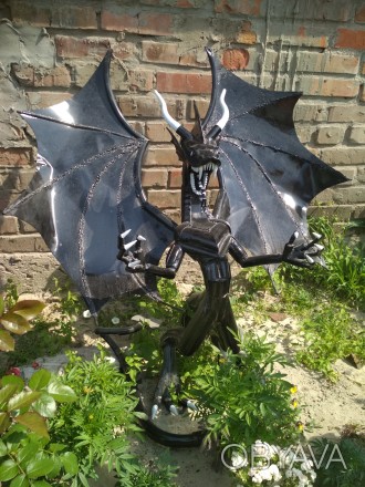Зварний дракон зі сталі зроблений власними руками. Висота, ширина близько 1м. По. . фото 1