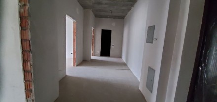 Після будівельників, панорамний вид на ВДНГ, висота до стелі більше 3 метра

Е. Голосеевский центр. фото 9