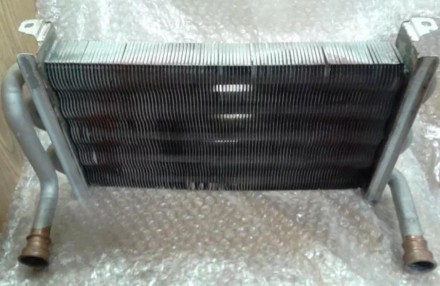 Теплообменник первичный Ariston UNO 24 MI / Microgenus Plus 24 MFFI. Вінниця. фото 1 Теплообменник первичный Ariston UNO 24 MI / Microgenus Plus 24 MFFI. Вінниця. фото 1