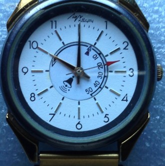 Часы нерабочие 
Часы наручные кварцевые с будильником металлическим браслетом и. . фото 3