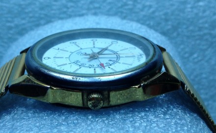 Часы нерабочие 
Часы наручные кварцевые с будильником металлическим браслетом и. . фото 4