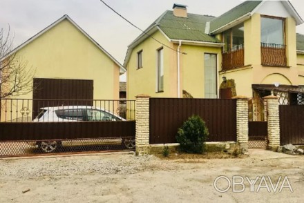 Продається 2- поверховий будинок на Пятничанах
