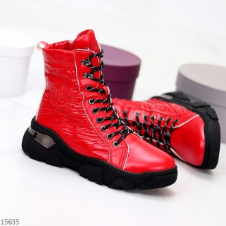Яркие легкие женские зимние красные ботинки дутики плащевка цвет на выбор. Одесса. фото 1