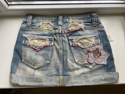 Джинсовая юбка Laminated LM-Jeans (26)
ПОБ: 37 см.
Длина: 28 см.. . фото 4