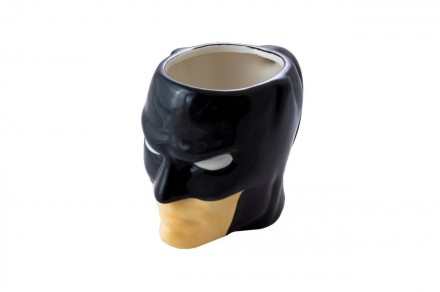 
Такая оригинальная чашка в виде головы Batman из полюбившихся многим фильмом от. . фото 2