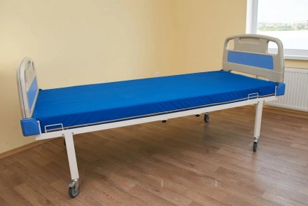 Кровать медицинская функциональная АТОН КФ-2-МП с пластиковыми перилами и колеса. . фото 9