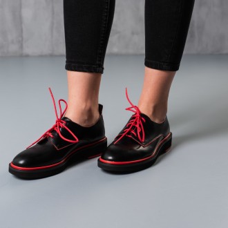 Женские туфли черные Linus 3796 Туфли женские выполнены из искусственной кожи. М. . фото 2