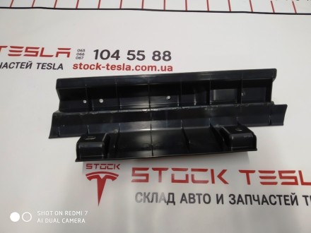 Кронштейн задний правый для ковровой дорожки RWD Tesla model S, model S REST 100. . фото 4