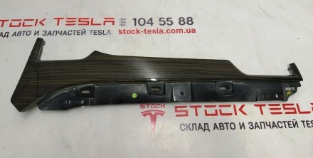 Декоративная накладка центральной панели пассажирская OBECHE GLOSS HZ MATA Tesla. . фото 2