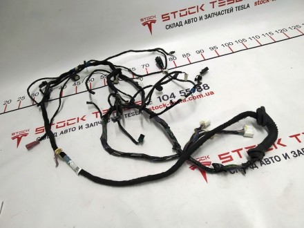 Электропроводка крышки багажника правая сторона Tesla model S, model S REST 1004. . фото 2