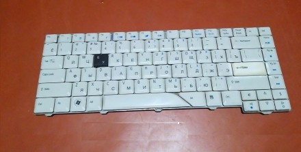 Клавиатура б\у в хорошем рабочем состоянии 
Клавиатура подходит для
Acer Aspir. . фото 2
