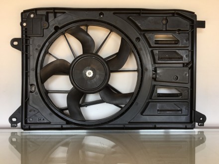 Дифузор радіатора охолодження з мотором і крильчаткою Ford Fusion (Форд Ф'юж. . фото 2