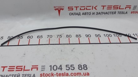 Трубка пластиковая тросика привода люка Tesla model S, model S REST 6008694
Дос. . фото 3