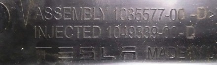 Накладка пластиковая под рулевой колонкой (с повреждениями) Tesla model X 103557. . фото 3