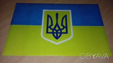 Наклейка патриотическая Флаг и Герб Украины на липкой основе, глянцевая, блестящ. . фото 1