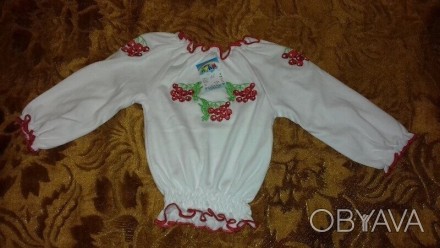 Блуза Вышиванка с длинным рукавом размер 26-28. Изготовитель Украина.
Вышивка: . . фото 1