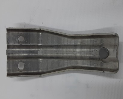 Кронштейн крепления стеклоочистителя Tesla model S 6005946-00-G
Доставка по Укр. . фото 4
