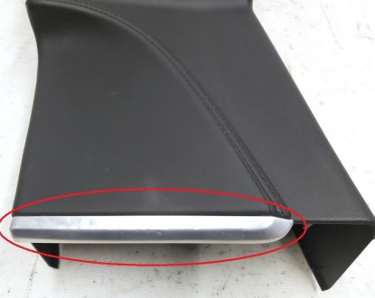 Облицовка стойки B нижняя левая PVC BLK с повреждением Tesla model S, model S RE. . фото 5