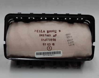 Накладка для динамиков крышки багажника в сборе Tesla model X 1037908-00-G
Дост. . фото 4