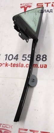 Форточка передняя левая (деформирована направляющая планка) Tesla model S, model. . фото 4