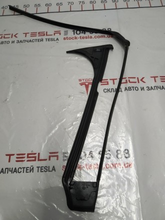 Уплотнитель стойки В (камера) правая сторона Tesla model X 1032152-00-D
Доставк. . фото 3